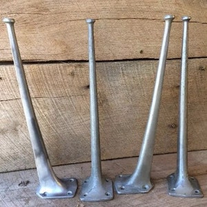 Industrial Coffee Table Cast Aluminum Iron Legs Leg Vintage Like Shelby Williams base salvage iron