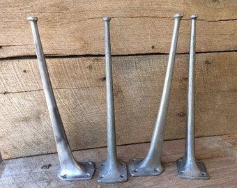 Industrial Coffee Table Cast Aluminum Iron Legs Leg Vintage Like Shelby Williams base salvage iron