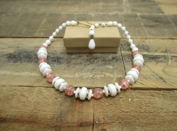 1960's Baby Pink & White Beaded Necklace. Beautif… - image 2