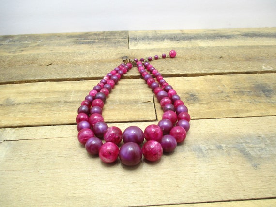 1960's Fuchsia / Dark Pink Beaded Necklace, by Co… - image 2