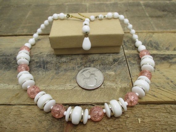 1960's Baby Pink & White Beaded Necklace. Beautif… - image 5