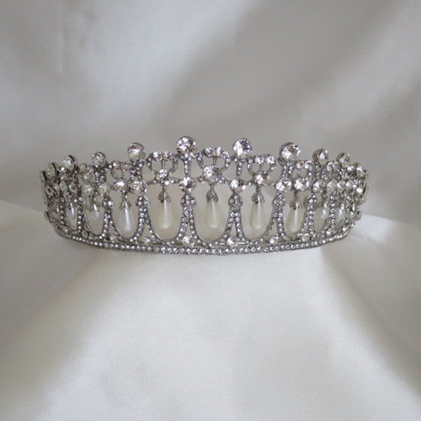Princess Diana's Lovers  Knot Tiara Royal Wedding Tiara Pearls Rhinestones Crystals Silver Prom Wedding Accessories Bridal Veil Bling