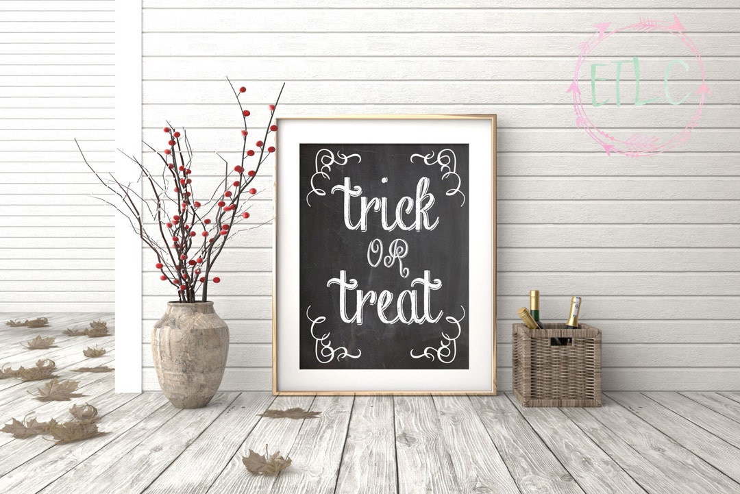 Halloween Chalkboard Printable - Trick or Treat - Halloween Party Decor ...