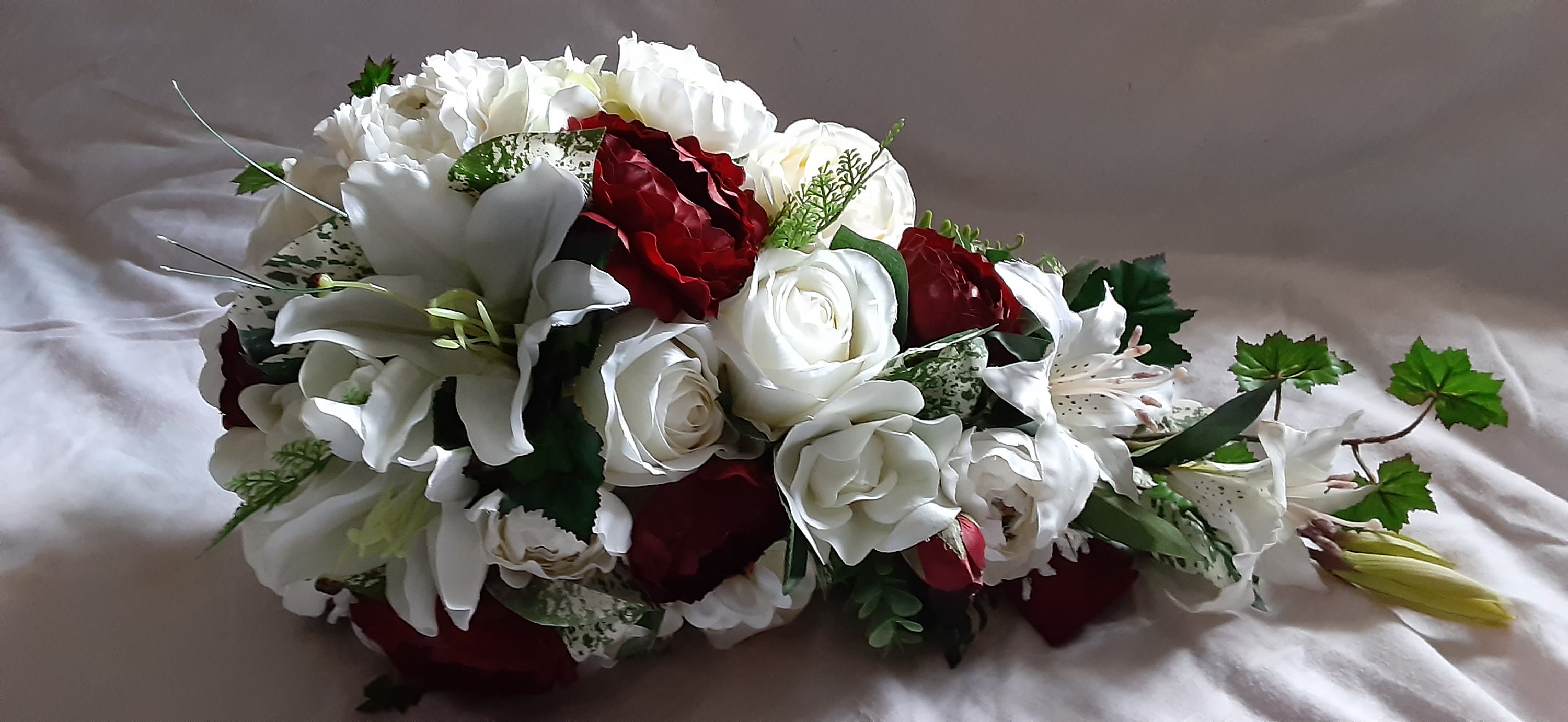 Conjuntos De Ramos De Novia Con Lirios Burdeos