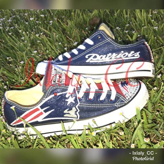 Converse New England Patriots Custom Shoes | Custom converse Converse New England Patriots Custom Shoes | Custom converse