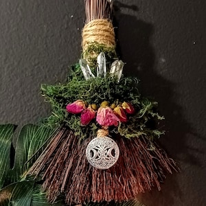 Altar Besom, Witches Besom, Celtic Witch Broom, Altar Broom, Cinnamon Broom, Crystal Witch Broom, Crystal Altar Broom, Quartz Altar Besom