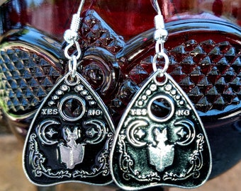 Planchette Earrings, Ouija Earrings, Spirit Board Earrings, Moon Planchette, spooky Earrings, Witch Earrings, Goth Earrings, Cat Planchette