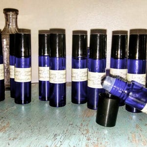 Essential Oil Fragrance Blends, perfume oil, cruelty free perfume, long lasting perfume oil, roller ball perfume oils, essential oil perfume