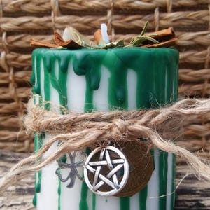 Money Spell Candle, prosperity spell, good fortune candle, good luck candle, Herbal Candle, Wiccan Spell Candles, money drawing candle afbeelding 2