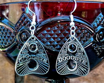 Planchette Earrings, Ouija Earrings, Spirit Board Earrings, Moon Planchette, spooky Earrings, Witch Earrings, Goth Earrings