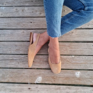 Leather slingback 2025 flat shoes