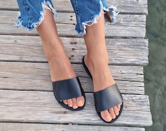 Black leather women slides, Greek leather Sandals, Gladiator sandals, Mules, Slip on Sandals,Summer Flats,Leather Shoes, Women's Pool slides