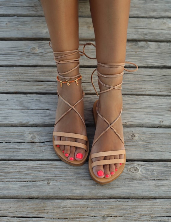 Tie-Up Shoe Tie-Up Shoe