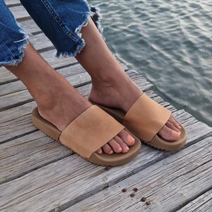 Black Slider sandals, Greek Leather sandals for women, Pool Slider, Mules, Comfortable flat shoes, Gladiators, Black Leather summer flats, Beige