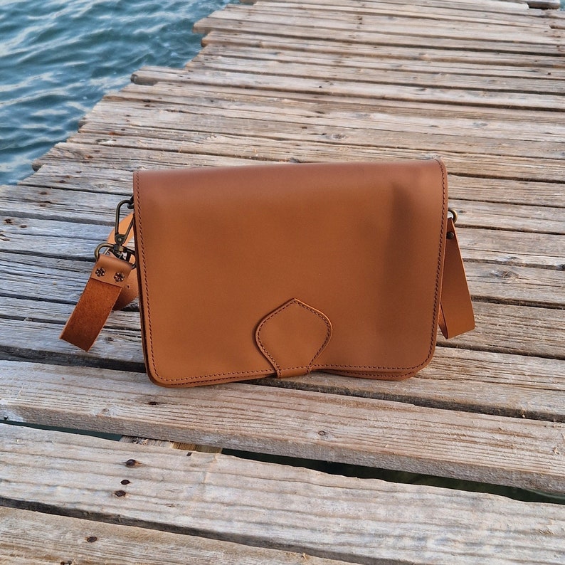 Crossbody Leather Bag, Crossbody Leather Purse, Satchel, Handmade bag, Women Handbag, Crossbody Women Bag, Saddle Bag, Gift for her, Woman image 4