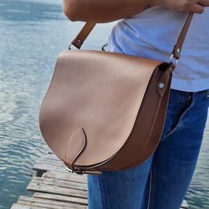 Tobacco Saddle Leather Bag, Cross body Leather Bag, Leather Handbag, Leather Purse, Cross body handbag, Women Handbag, Clutch Bag, Satchel