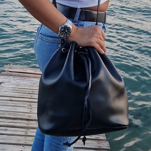 Black bucket Handbag, Cross body Leather bag, Leather Tote, Shoulder Bag, Handmade Real Leather purse, Shopper Bag, Leather Satchel