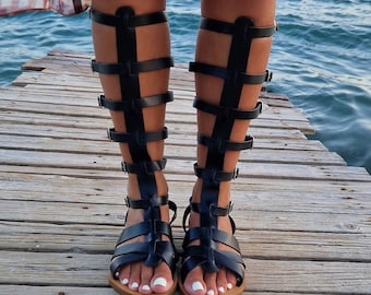 Black strappy Knee High Gladiator Sandals for women, Greek Leather Sandals, Roman Sandals, Open Toe Women's flat shoes, Ancient Greek flats