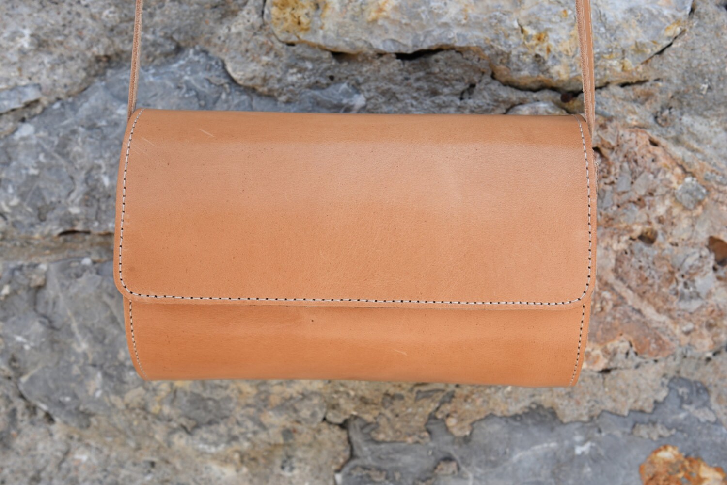 {CH} Griffin Crossbody Bag Natural Saddle