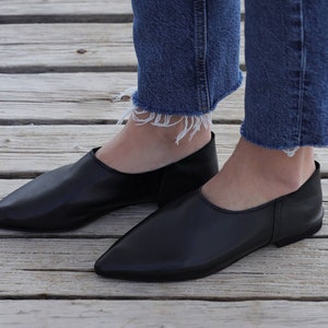 Leather mules shoes, women's loafers, black leather flats, black slippers, leather shoes, moccasins, slip on pointy mules, pvc sole, image 4