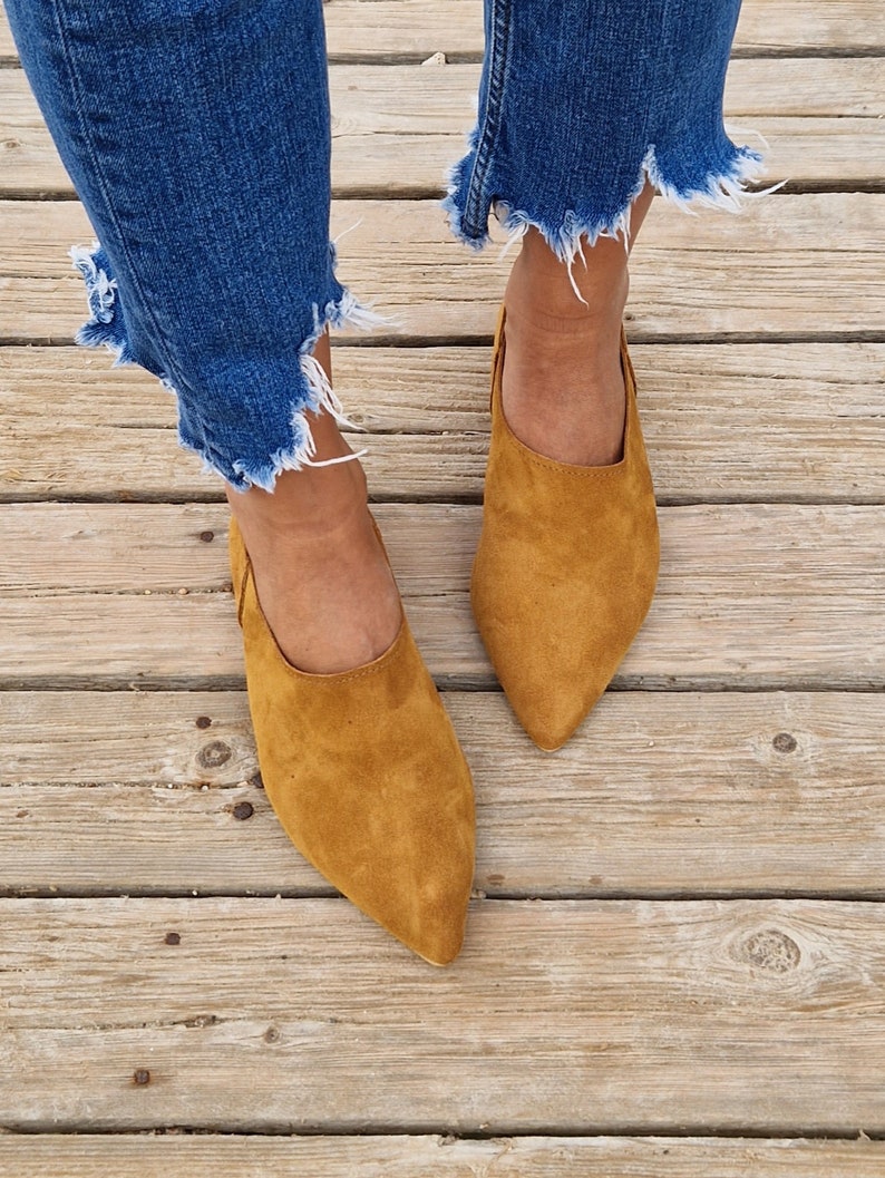 Suede Leather mules for Women, leather loafers, Women slippers, leather moccasins, slip on flats, pointy mules,Women loafers,soft leather Camel