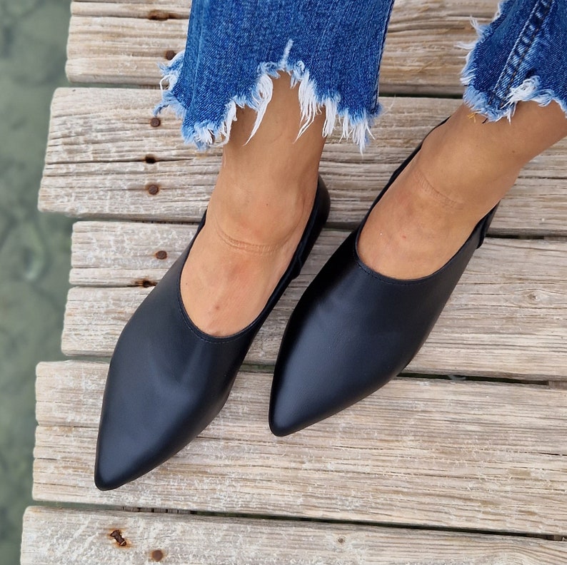 Leather mules shoes, women's loafers, black leather flats, black slippers, leather shoes, moccasins, slip on pointy mules, pvc sole, Black