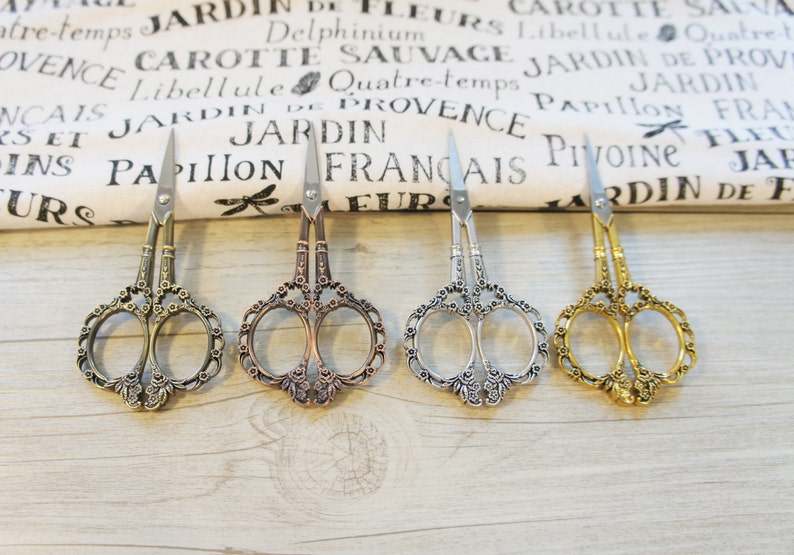 perfect gift embroidery scissor sewing supplies Stainless Steel Scissors look Antique scissor GOLD Sewing scissor decorative scissor