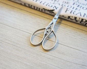 SILVER embroidery scissor, Gray Stainless Steel Scissors, decorative scissor, sewing, Scissors, sewing supplies, perfect gift,