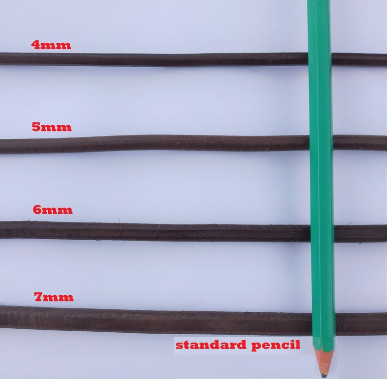 Four diameters of round leather compared against each other and a standard sized pencil