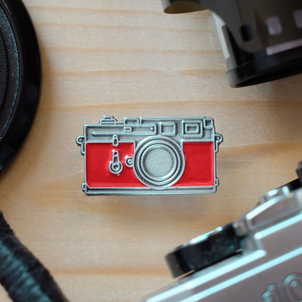 Camera Enamel Pin - Stylised M3 Pin Badge - Gift for Photographers - Red 35mm Film Camera