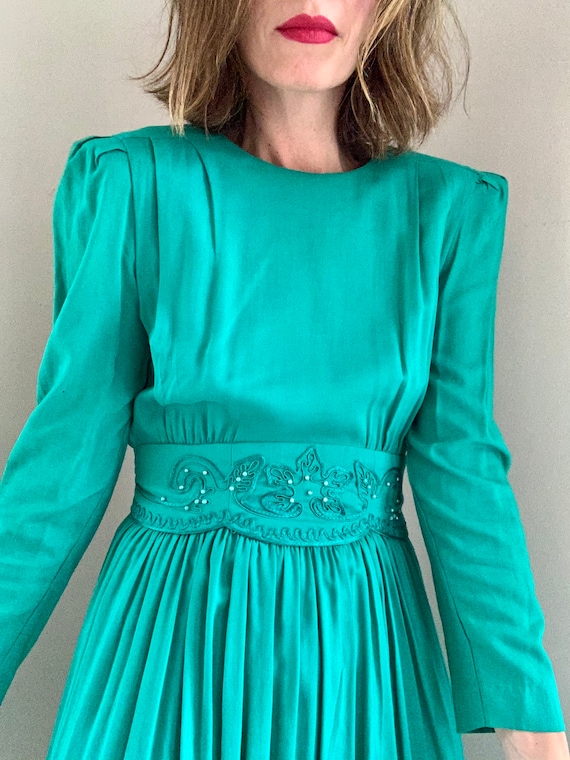 vintage emerald dress