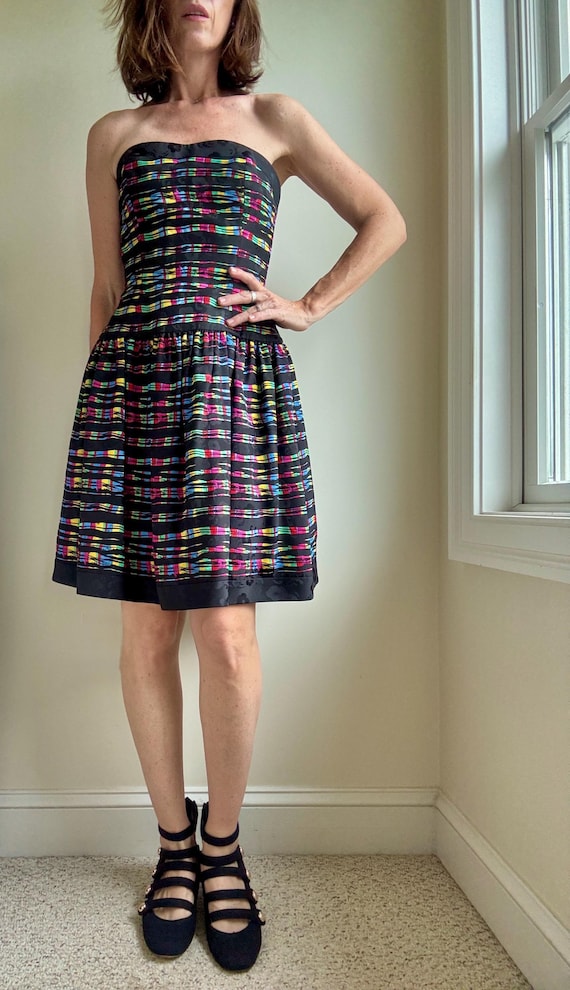 Vintage 80s Strapless Corset Style Fit And Flare Mini Dress Size 6 - 100% Silk