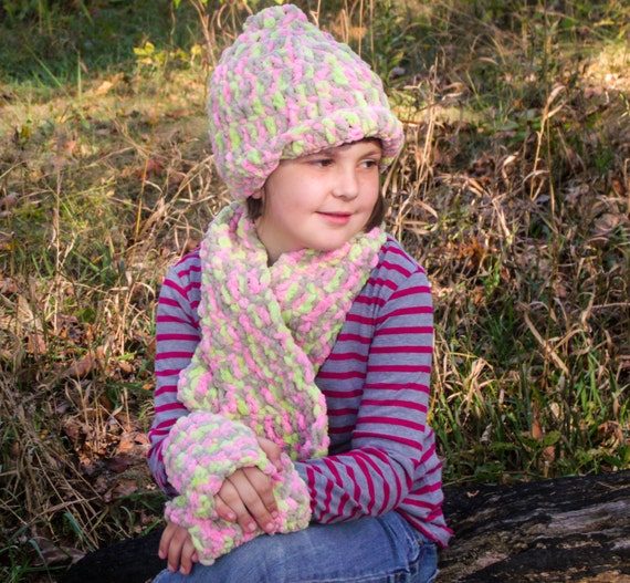 child's hat scarf and glove set