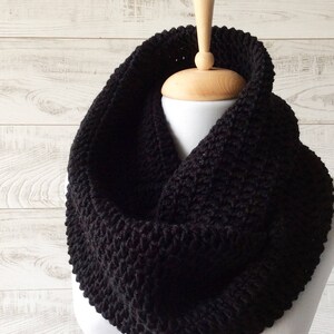 Chunky scarf, knit scarf, infinity scarf, mens scarf, men infinity scarf, chunky knit scarf, scarf, knitted scarf, men scarf, women scarf