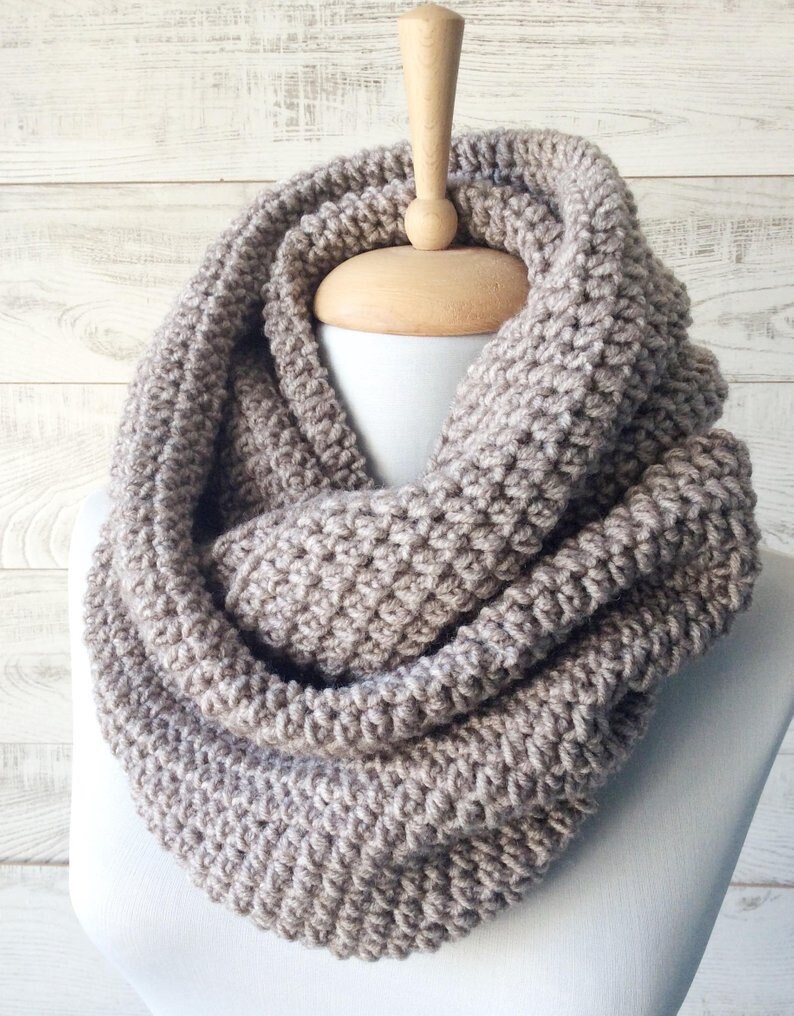 Chunky Knit Infinity Scarf Wool Scarf Chunky Knit Scarf Circle Winter ...