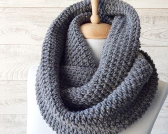 Gray knit infinity scarf wool scarf chunky knit scarf circle winter scarf womens scarf / FAST DELIVERY