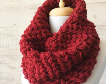 Knit cowl, chunky scarf, knit chunky cowl, navy scarf, fall winter accessories, knit cowl, christmas gifts / Many Colors / FAST  SHIPPING