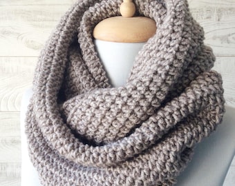 Chunky knit infinity scarf wool scarf chunky knit scarf circle winter scarf womens scarf / FAST DELIVERY