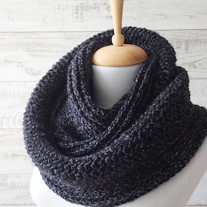 Knit Scarf Infinity Knit Scarf Men Winter Scarf Circle Scarf For Him Winter Fashion Scarf Crochet Infinity / Many Colors / FAST DELIVERY