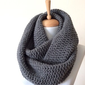 Scarf, mens scarf, knit scarf, grey scarf, mens knit scarf, mens fashion, christmas gifts / Many Colors / FAST  SHIPPING