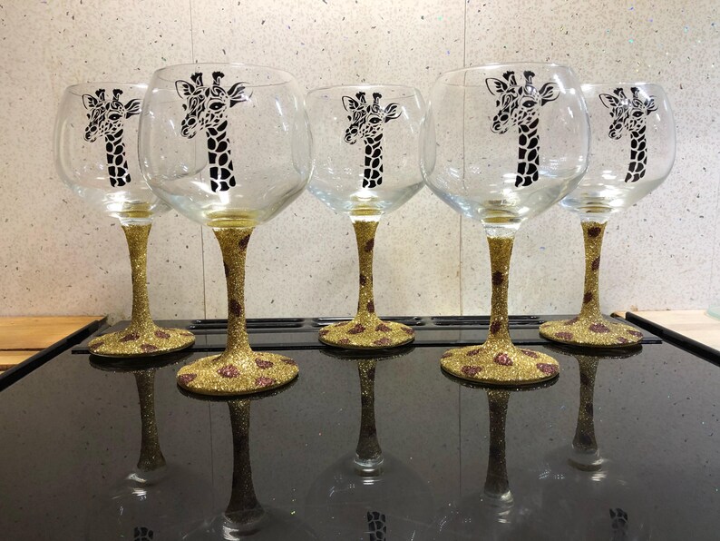 EXODA Weinglas Mit Giraffe & Baby Gravur - 350 Ml, Spülmaschinengeeignet, Aus Sozialer Werkstatt