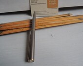 Montblanc  pencil  grey and gold  in good condition works free sending gift for man mocked in  Paris France vintage very chic old pencil