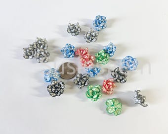 Perles de fleurs roses en pâte polymère. Pendentif fleur coloré fait main 20 mm. Deux perles/jeu