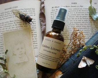 Hidden Library OLD BOOKS SPRAY, Book Scent Spray ~ Timeworn Paper, Apricot, Leather Spines, Antique Wood, Tobacco, Patchouli, Vanilla