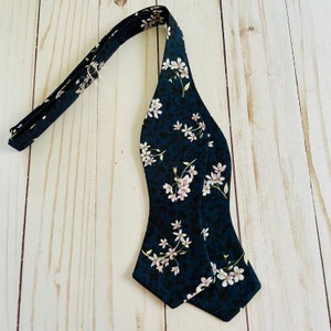 Self Tie Bow Tie Navy White Floral, Diamond Tip, Liberty of London, Gift for Bow Tie Lover, White Brocade Handkerchief, Black Owned Shops