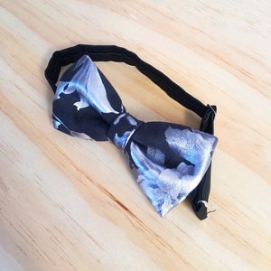 Bow Tie Black and Silver Metallic Suede, Formal Bow Tie, Tuxedo Accessories, Groom Groomsmen, Wedding Neck Tie