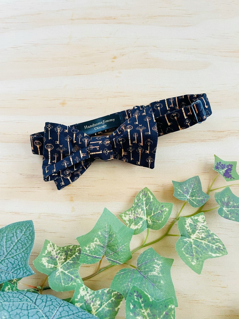 Skeleton Keys Self Tie Bow Ties, Black and Gold, Custom Bow Tie, 1 Year Anniversary Gift for Boyfriend, Groomsmen Bow Tie, Black Owned Shops image 8