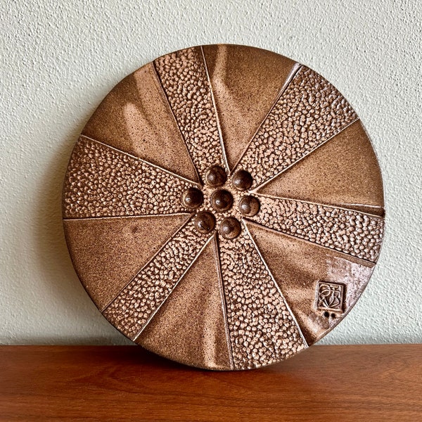 Vintage 9.25" Cosanti Originals ceramic plate or trivet / round pottery tile from the studio of Paolo Soleri