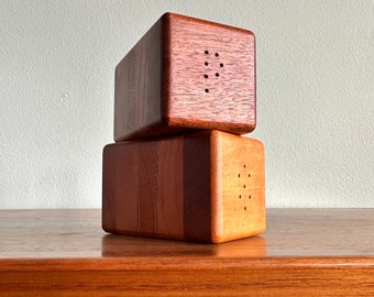 Vintage wood block salt and pepper shakers with corks / 1970s 1980s staved oak square kitchen decor