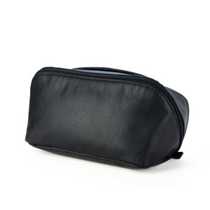 Trousse de toilette GERMANUS Ulrich fabriquée à la main en cuir synthétique épais